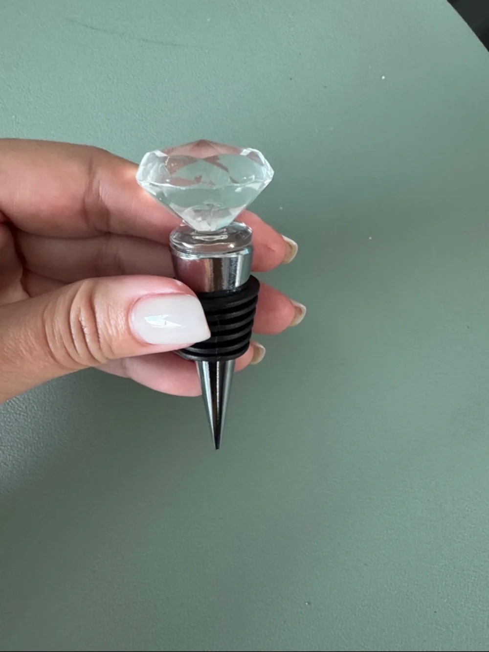 Crystal Top Wine Bottle Stopper - Black Silicone Seal
